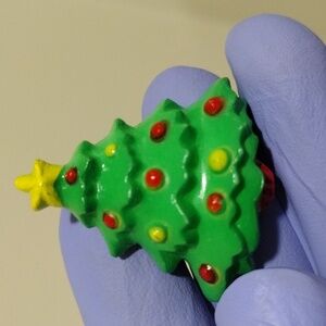 Vintage Women's Stunning Vintage Colorful Christmas Tree Pin Brooch - 2x1.25-in